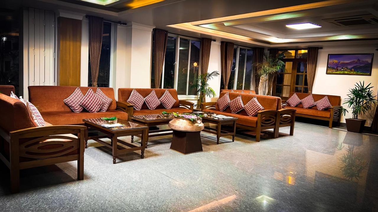 Hotel Earth Light Sauraha Chitwan Exterior photo